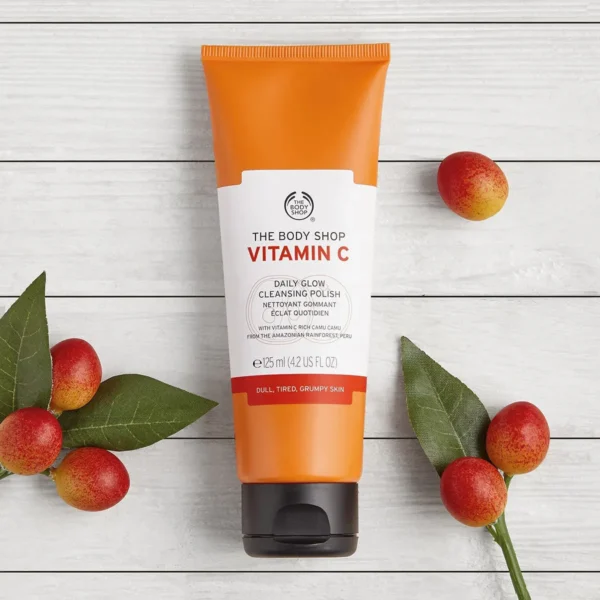 The Body Shop Vitamin C Daily Glow Cleansing Polish 100 ml - Image 3